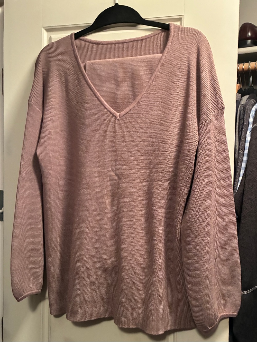Travel set: V-Neck Long Sleeve Women's Sweater and pull on pants in Dusty Rose